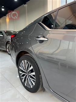 نيسان ألتيما